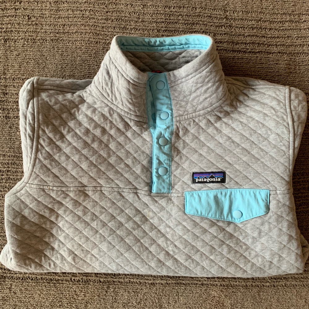 Grey & turquoise quilted Patagonia